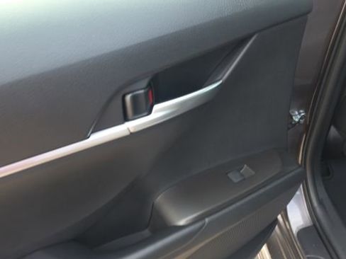 Used 2023 Toyota Camry SE FWD image 16