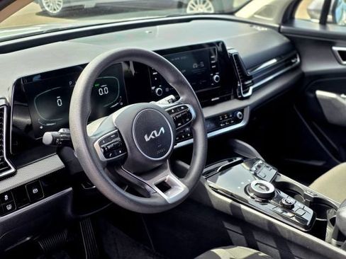 Used 2023 Kia Sportage LX AWD/4WD image 11