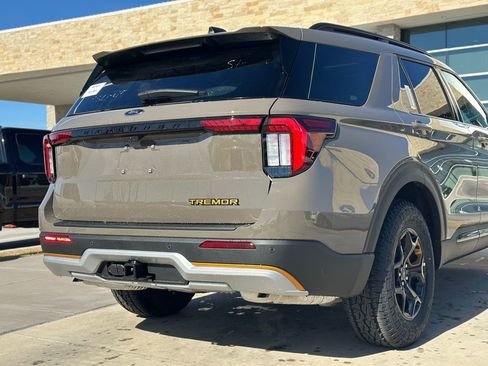 New 2026 Ford Explorer Tremor w/ Tremor Ultimate Package image 18