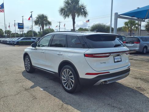 Used 2025 Lincoln Corsair Reserve FWD image 23