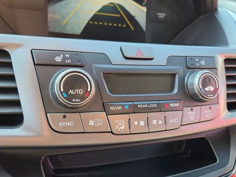 Used 2012 Honda Odyssey EX-L image 25