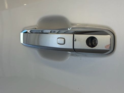 Used 2023 GMC Sierra 1500 Denali image 12