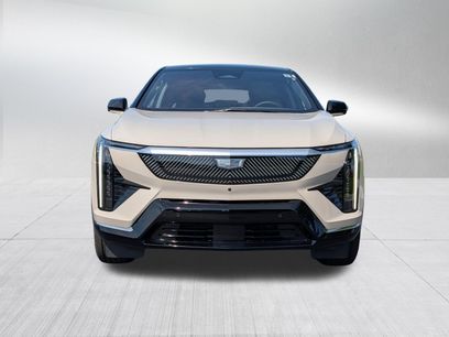 New 2027 Cadillac Optiq Luxury w/ LPO, Floor Liner Package