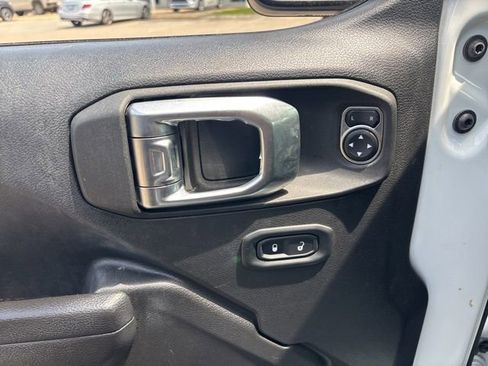 Used 2022 Jeep Wrangler Unlimited Sport AWD/4WD image 17