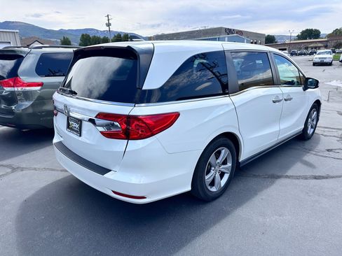 Used 2018 Honda Odyssey EX-L image 3