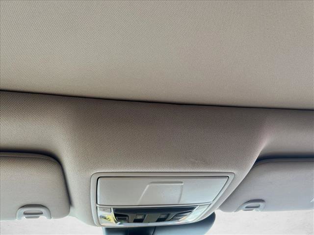 Used 2023 Acura RDX w/ Technology Package FWD image 12