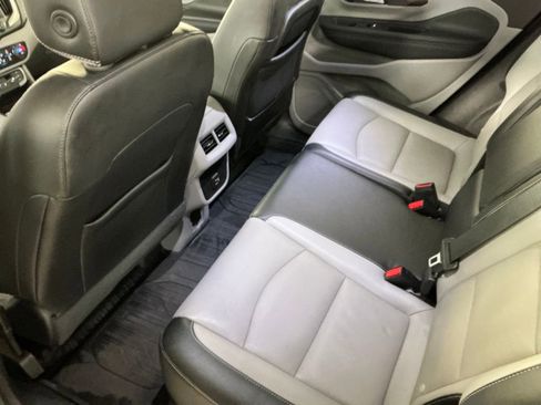 Certified 2022 GMC Terrain SLT w/ LPO, Floor Liner Package image 24