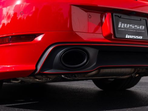 Used 2025 Porsche 911 Carrera RWD image 30