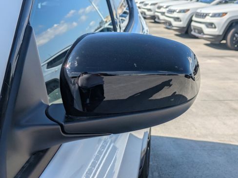 New 2026 Jeep Compass Latitude image 12