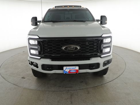 Used 2025 Ford F250 Lariat w/ Lariat Ultimate Package image 2