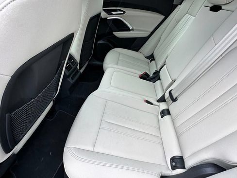 Used 2025 Audi Q5 Premium w/ 19" Wheel Package AWD/4WD image 7