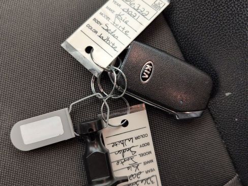 Used 2021 Kia Forte GT-Line image 37