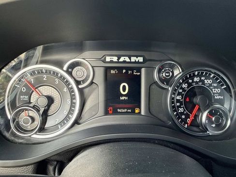 Used 2022 RAM 1500 Big Horn AWD/4WD image 28
