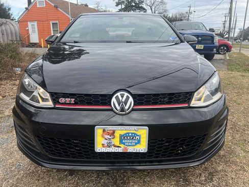 Used 2016 Volkswagen GTI SE image 11