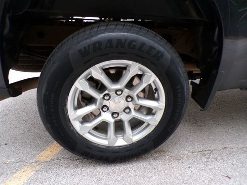 Used 2024 Chevrolet Silverado 1500 LT AWD/4WD image 21