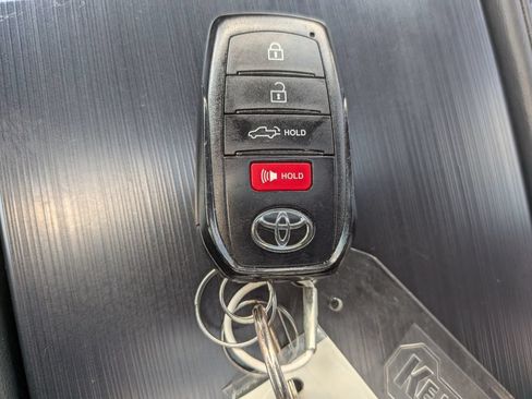 Used 2024 Toyota Tundra Platinum RWD image 33