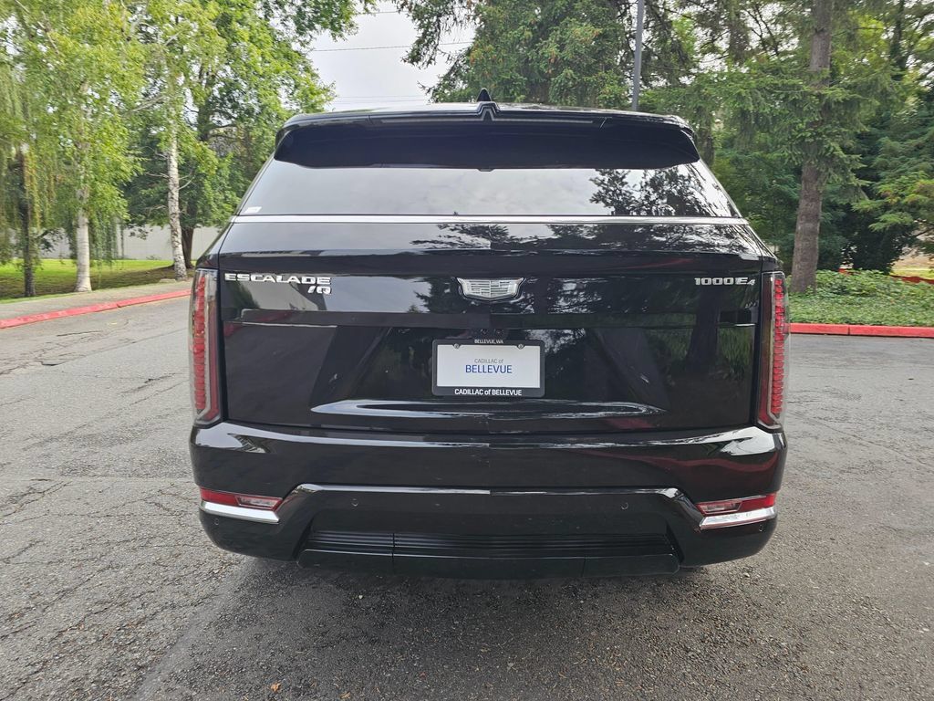 New 2026 Cadillac Escalade IQ Luxury 1 w/ LPO, Floor Liner Package AWD/4WD image 5