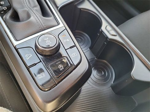 Used 2024 Kia Sportage LX image 21