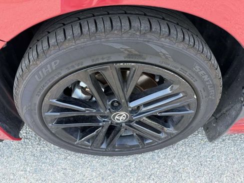 Used 2025 Toyota Camry SE w/ Convenience Package image 11