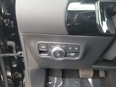 Certified 2026 Mercedes-Benz GLA 250 image 29