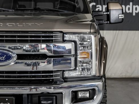 Used 2019 Ford F250 Lariat w/ Lariat Value Package AWD/4WD image 40