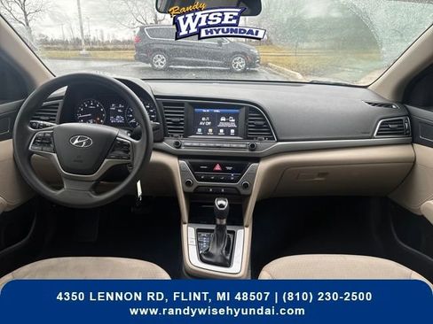 Used 2018 Hyundai Elantra SE w/ SE Connectivity Package 04 image 10