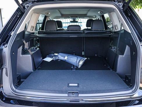 New 2026 Volkswagen Atlas SE image 18