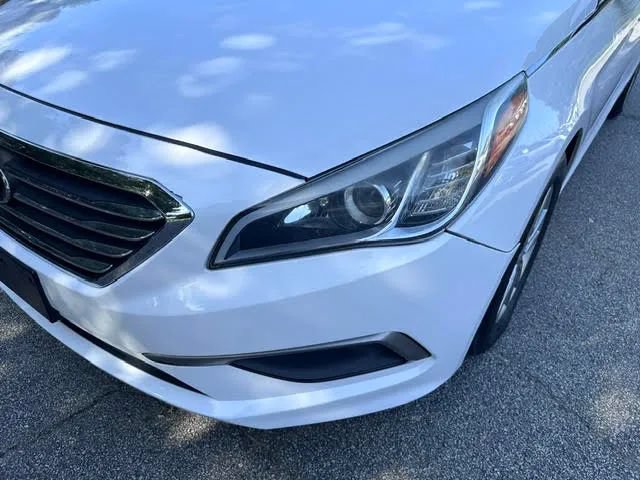 Used 2017 Hyundai Sonata SE FWD image 5