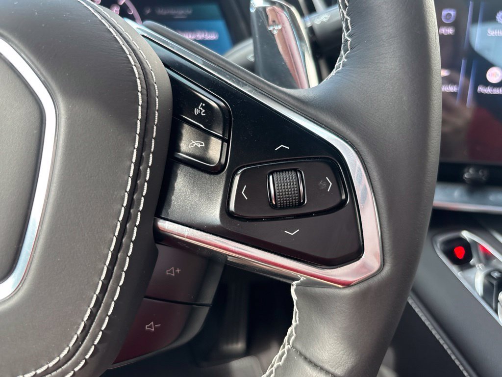 Used 2025 Chevrolet Corvette Z06 RWD image 30