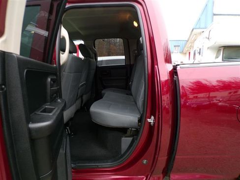 Used 2018 RAM 1500 Express image 26