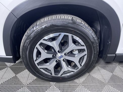 Used 2023 Subaru Forester Premium image 25