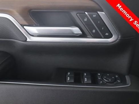 Used 2024 Chevrolet Silverado 2500 High Country w/ High Country Premium Package AWD/4WD image 21