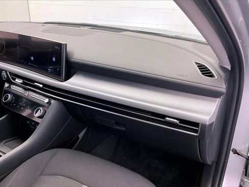 Used 2024 Hyundai Sonata SEL w/ Convenience Package image 13