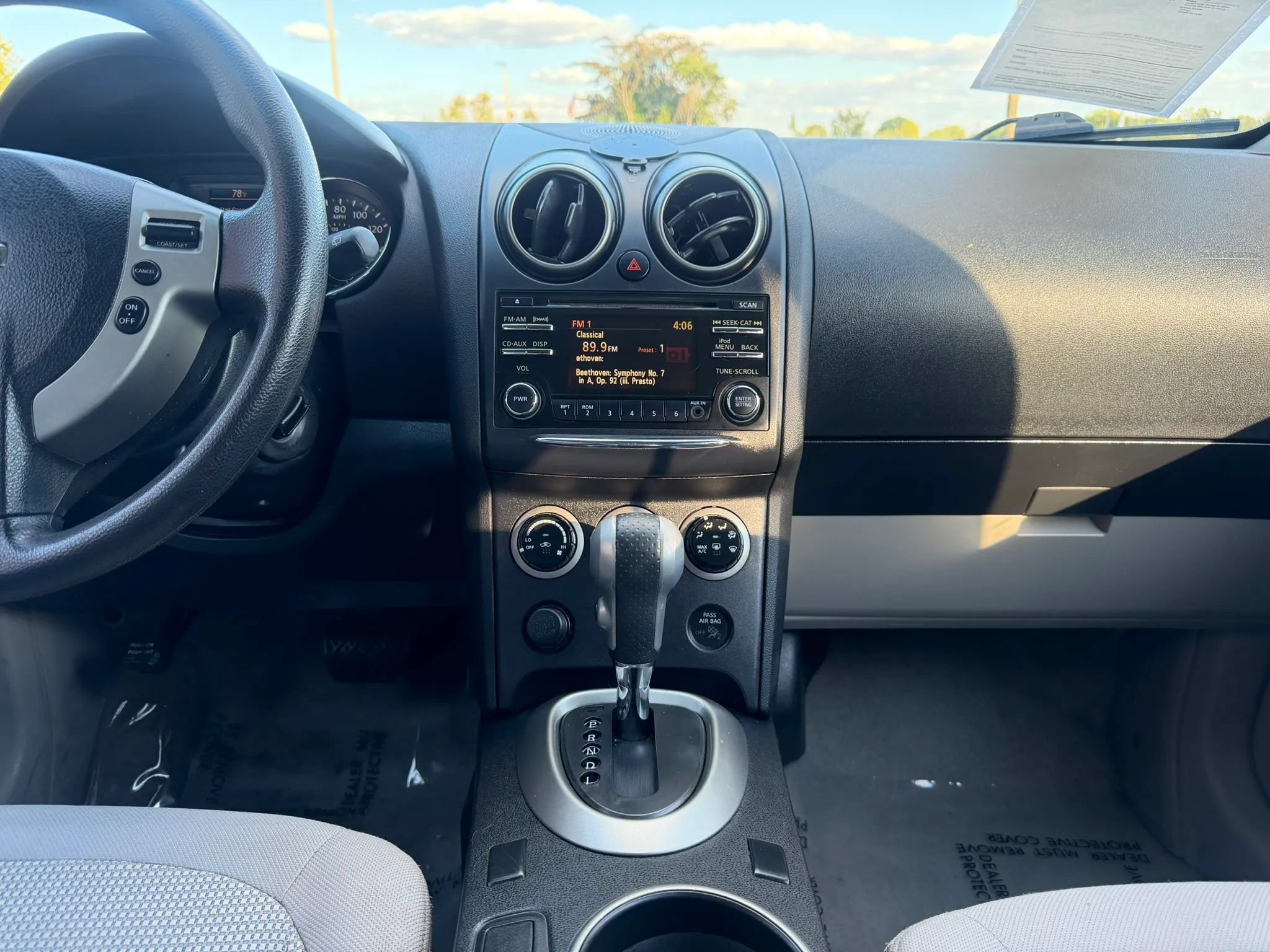 Used 2013 Nissan Rogue SV FWD image 24