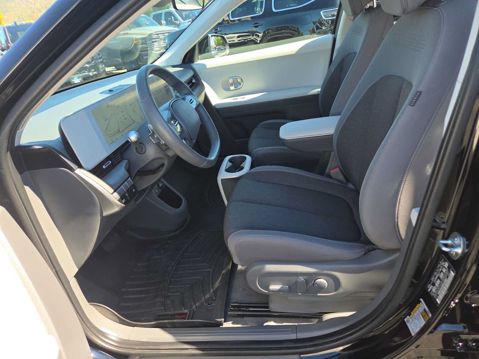 Used 2024 Hyundai Ioniq 5 SE RWD image 19