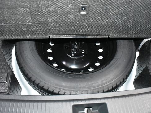 New 2026 Volkswagen Tiguan SE AWD/4WD image 24