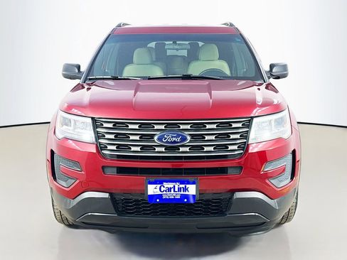 Used 2016 Ford Explorer 4WD image 2