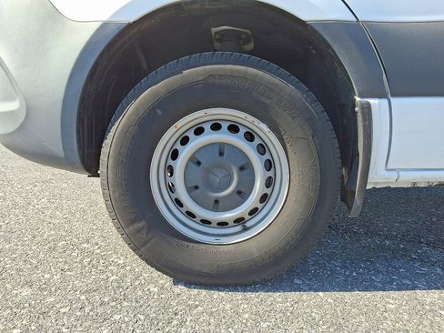 Used 2020 Mercedes-Benz Sprinter 144 Cargo image 10