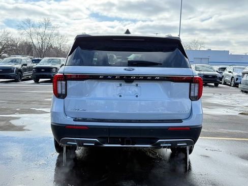 New 2026 Ford Explorer Active w/ Active Comfort Package image 6