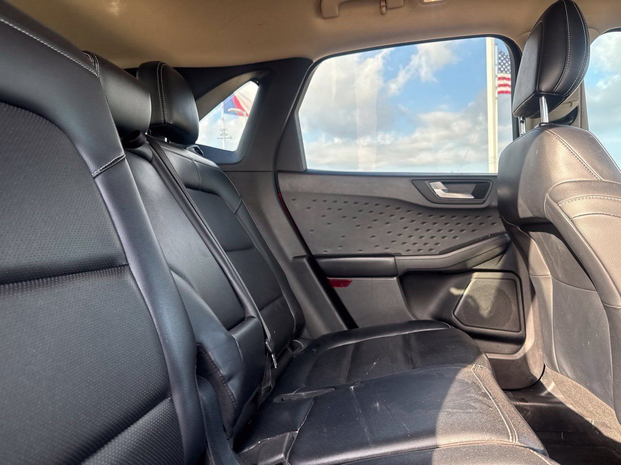 Used 2020 Ford Escape SEL FWD image 32