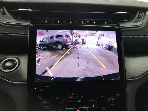 New 2025 Jeep Grand Cherokee L Limited image 21