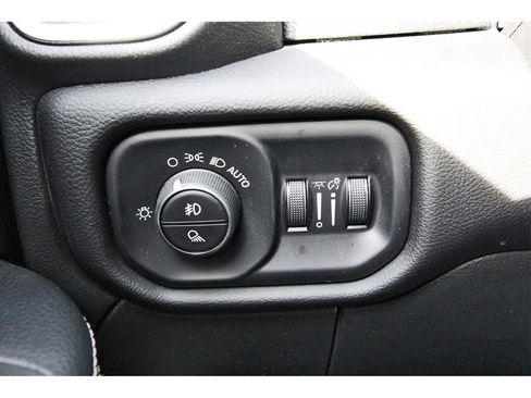 Used 2025 RAM 2500 Laramie image 14