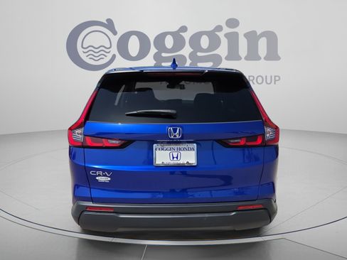 Used 2023 Honda CR-V EX image 4