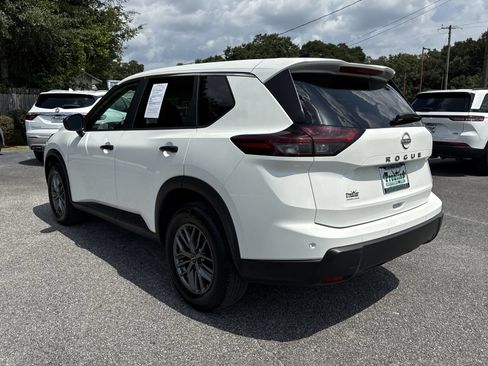 Used 2025 Nissan Rogue S FWD image 5