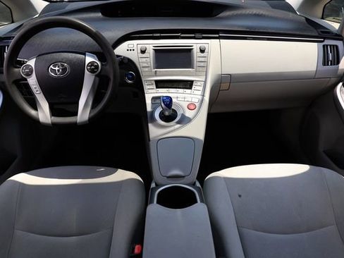 Used 2015 Toyota Prius Four image 23