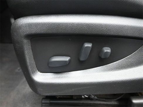 Used 2018 GMC Sierra 1500 SLT w/ Texas SLT Premium Package image 7