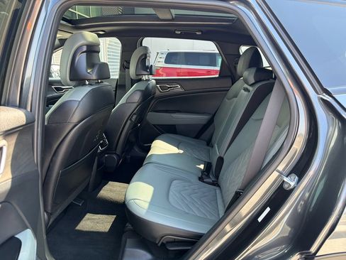 Used 2023 Kia Sportage X-Line w/ X-Line Premium Package AWD/4WD image 12