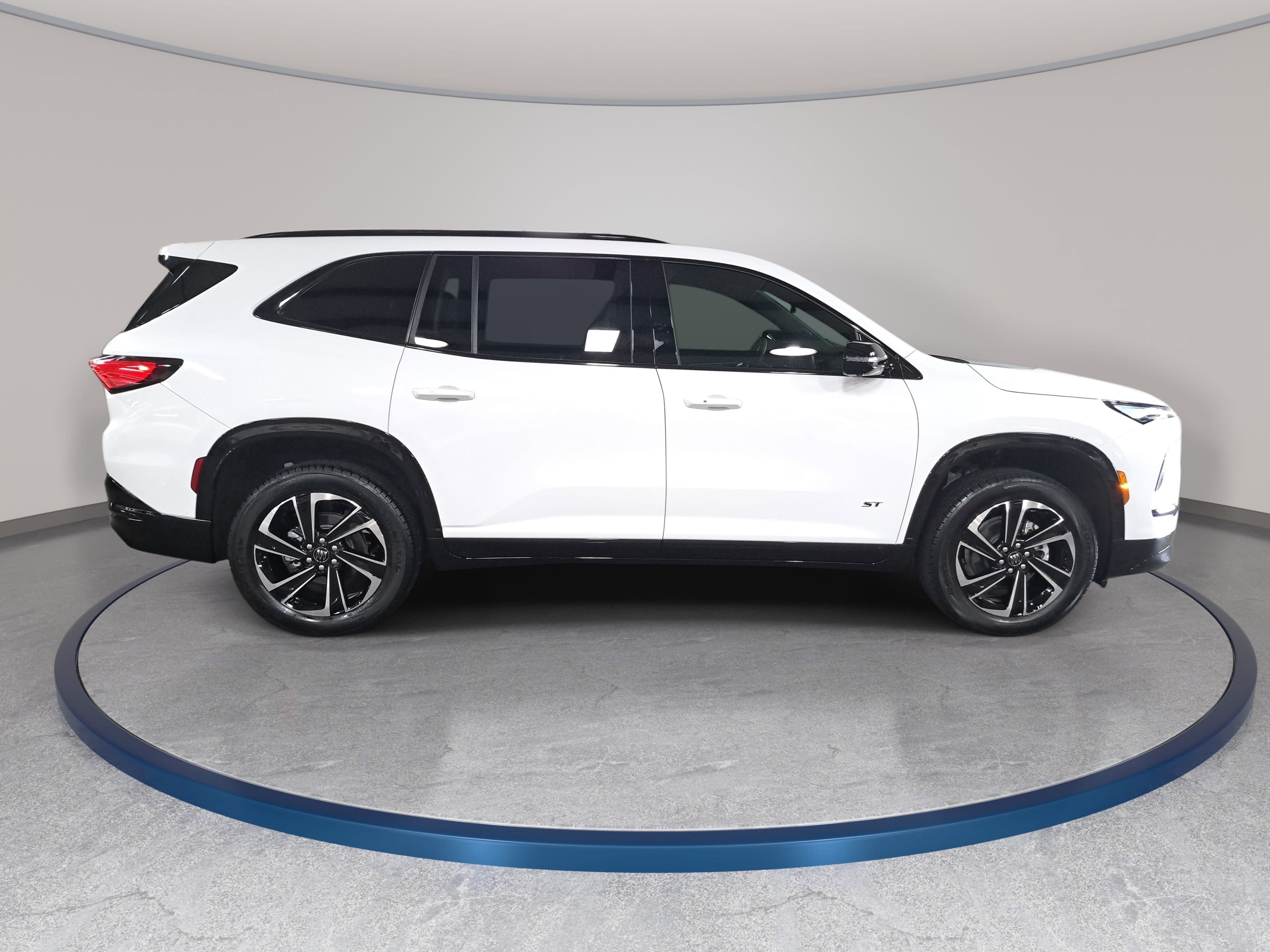 Used 2026 Buick Enclave Sport Touring w/ Power Package FWD image 4