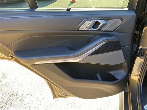 Used 2025 BMW X5 M60i w/ Executive Package image 10