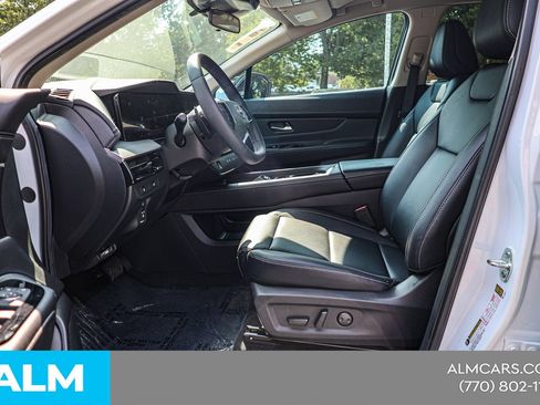 Used 2025 Nissan Murano SV FWD image 17